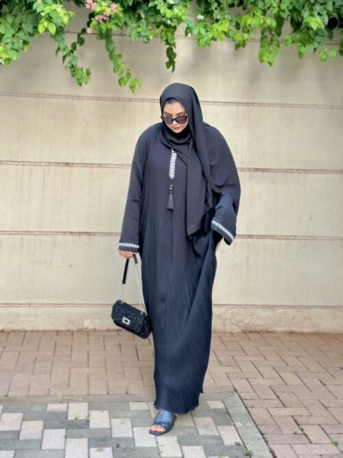 Black - Pleated Kaftan Abaya - Image 4