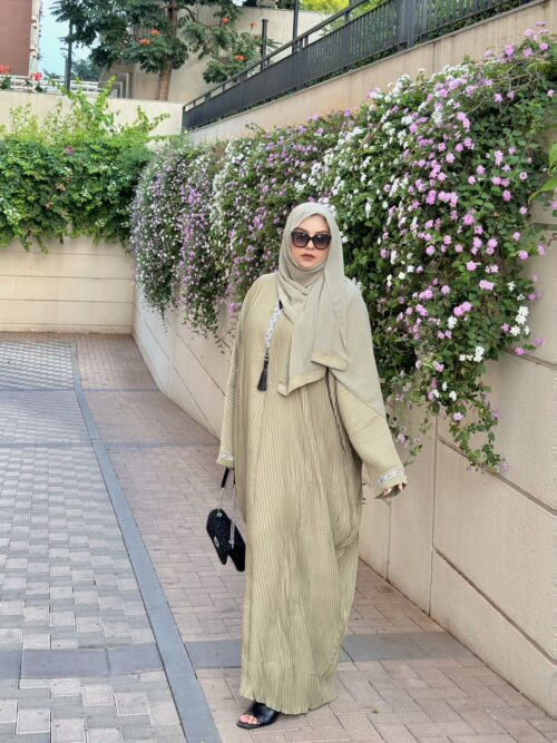 Green - Pleated Kaftan Abaya - Image 3