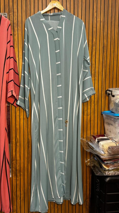 Stripe Abaya - Image 4