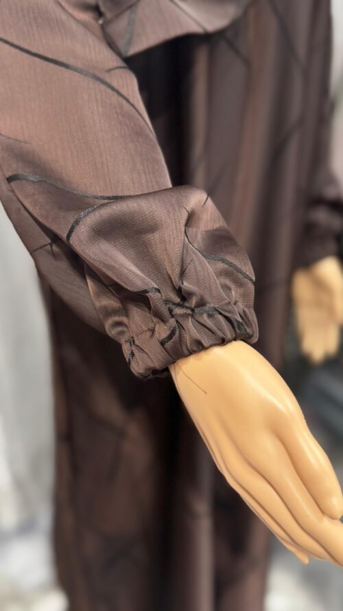 Embossed Work Abaya - Image 9
